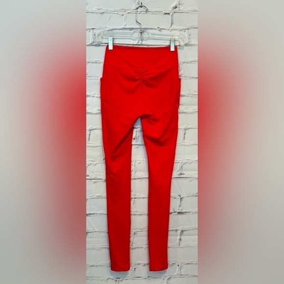 Gymshark Pull On Booty Scrunch Leggings! - Size Small - Picture 2 of 5